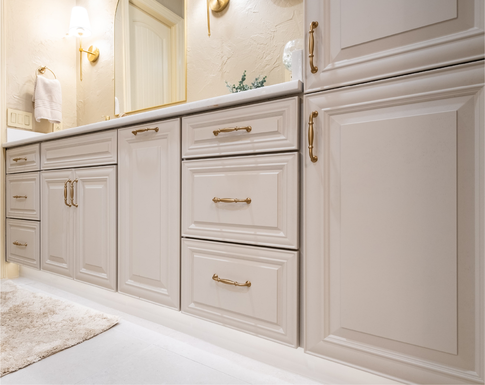 Bright Ideas: Using Lighting Features to Enhance Your Bathroom Remodel
